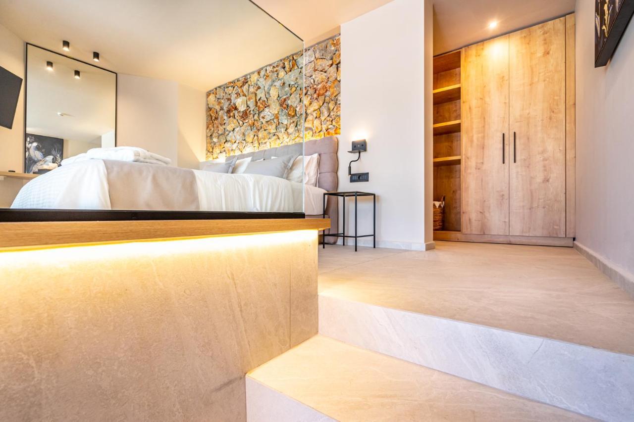 Pathos Seaside Suites 法里拉基 外观 照片