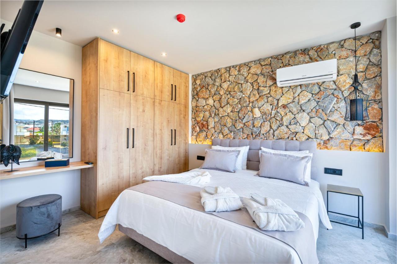 Pathos Seaside Suites 法里拉基 外观 照片
