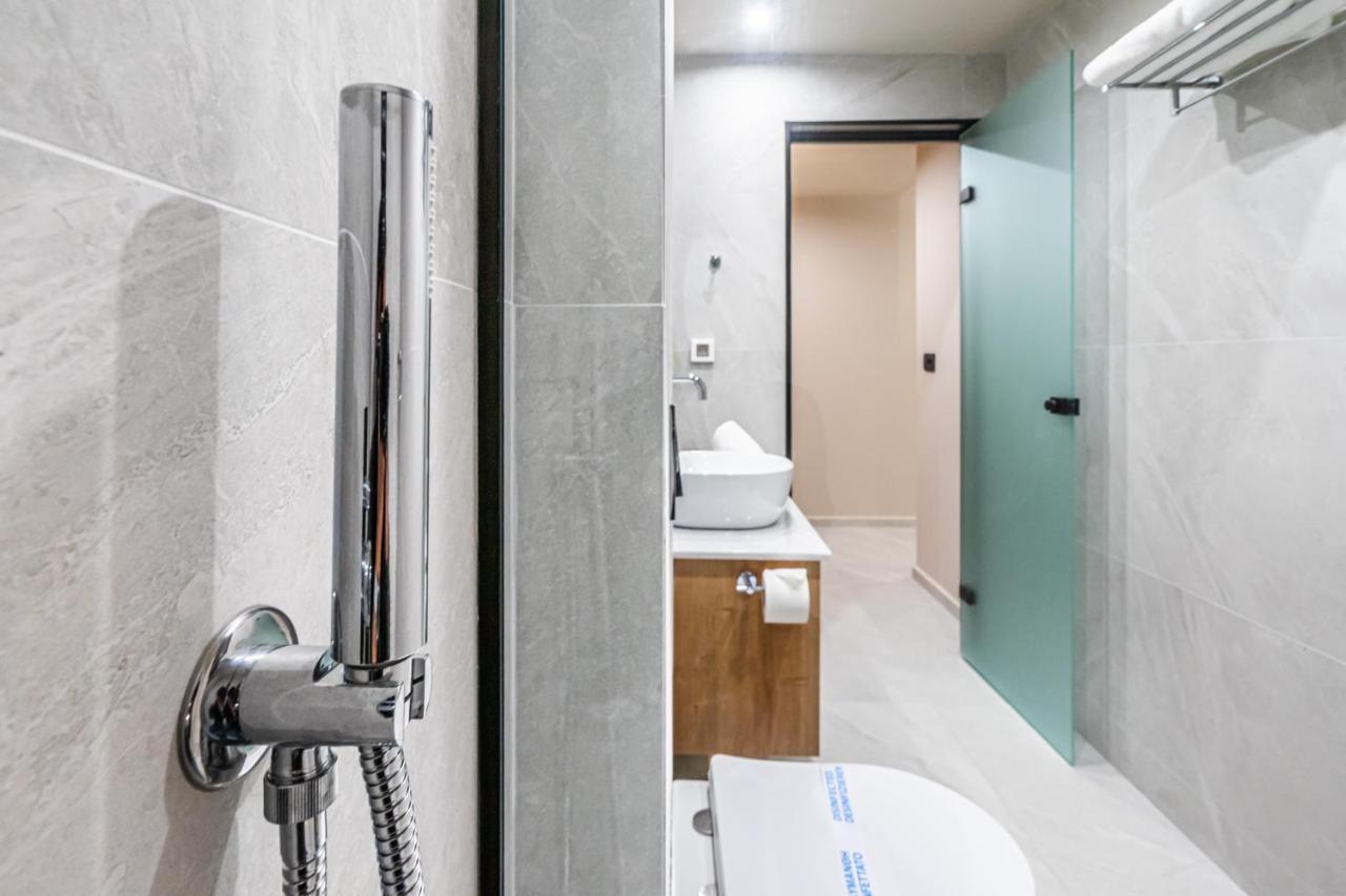 Pathos Seaside Suites 法里拉基 外观 照片
