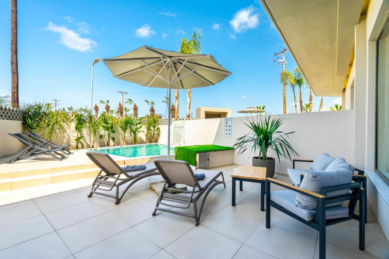 Pathos Seaside Suites 法里拉基 外观 照片