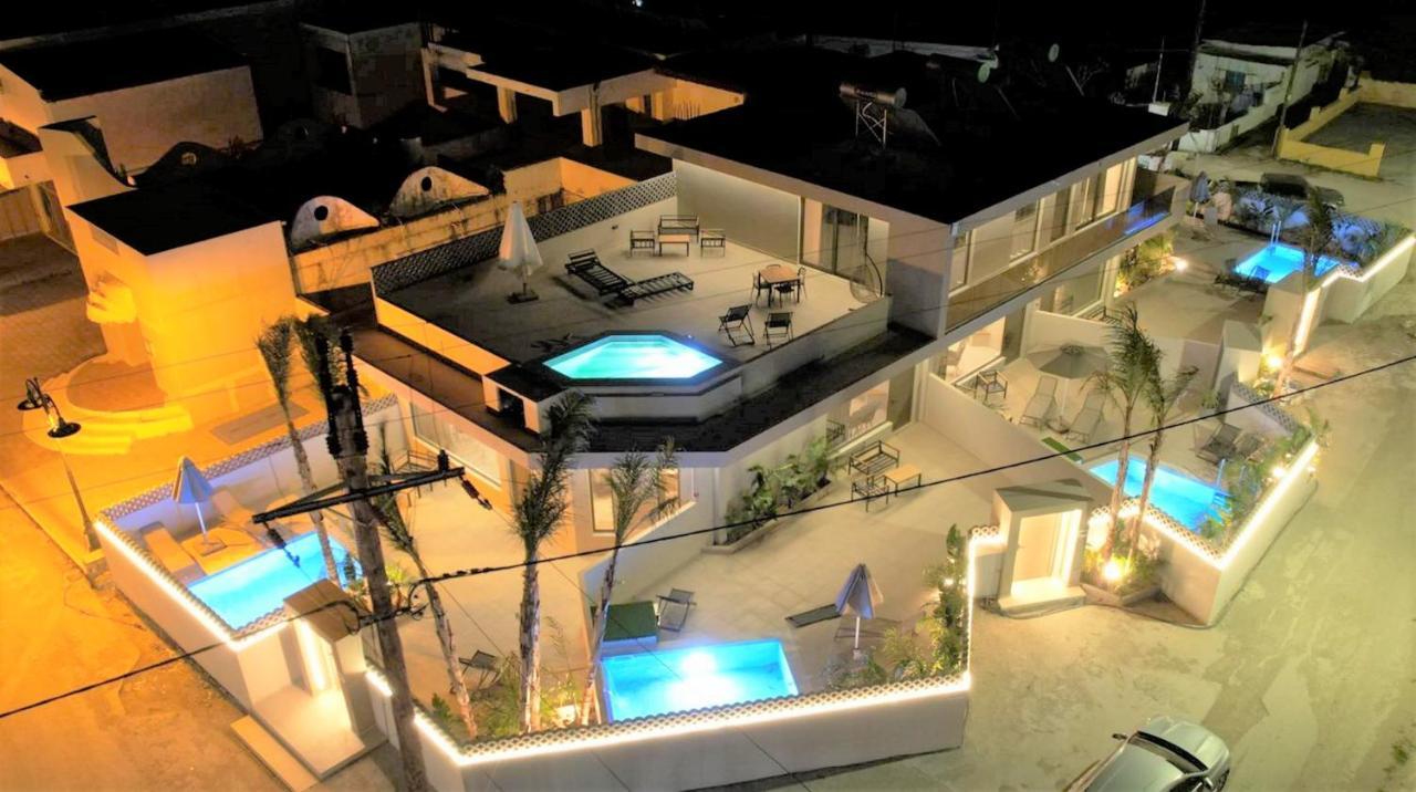 Pathos Seaside Suites 法里拉基 外观 照片
