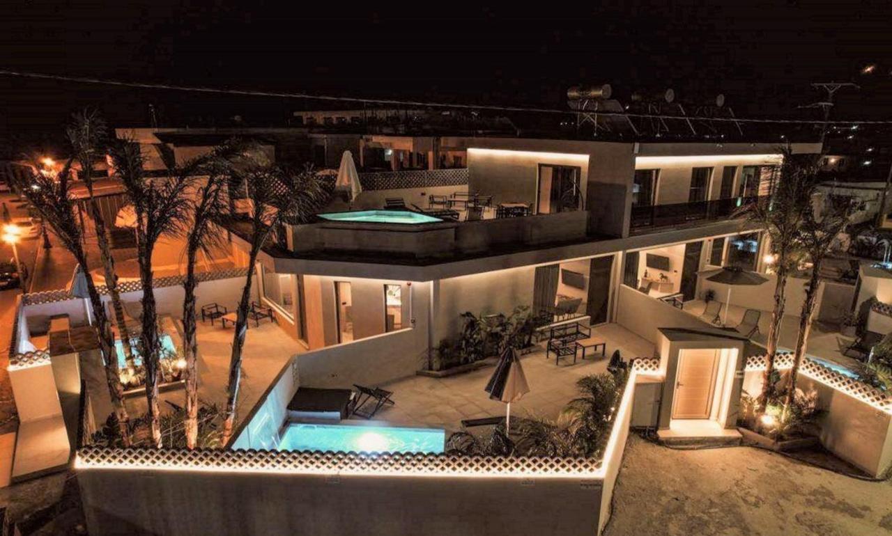 Pathos Seaside Suites 法里拉基 外观 照片